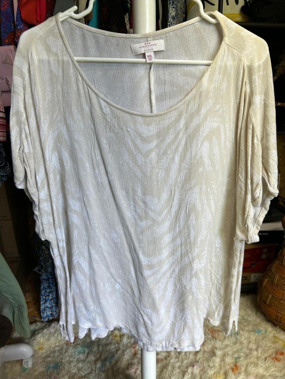 new directions Cream Scoop Neck Short Sleeve Top Size XXL